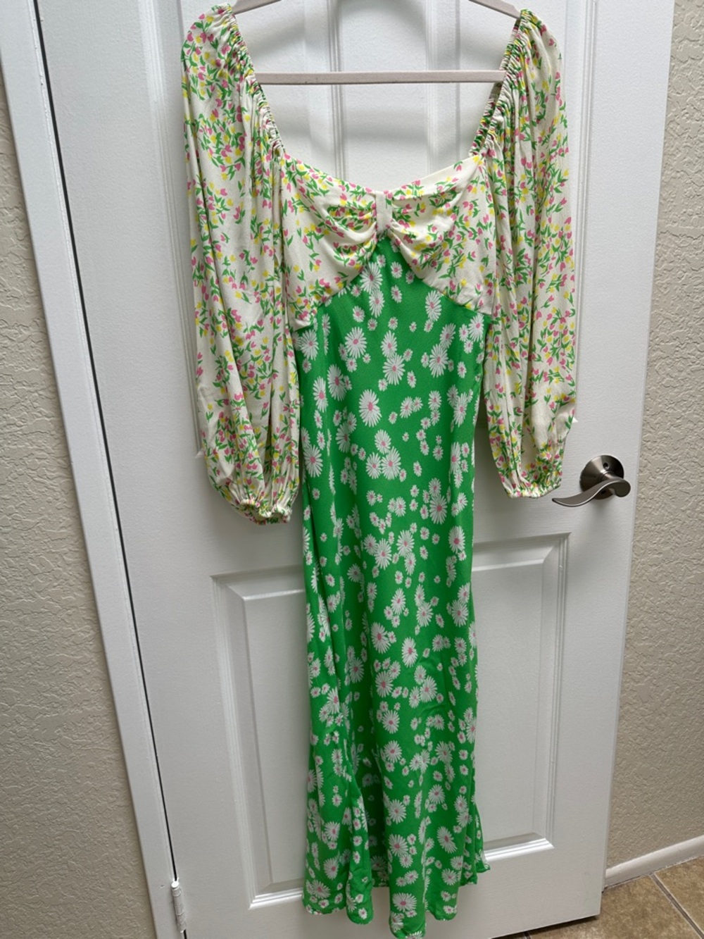 RIXO Green Daisy Maxi Dress with Cream & Pink Accents